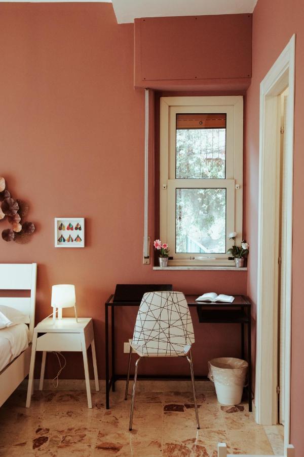 Sostanza - Rooms In Катания Екстериор снимка