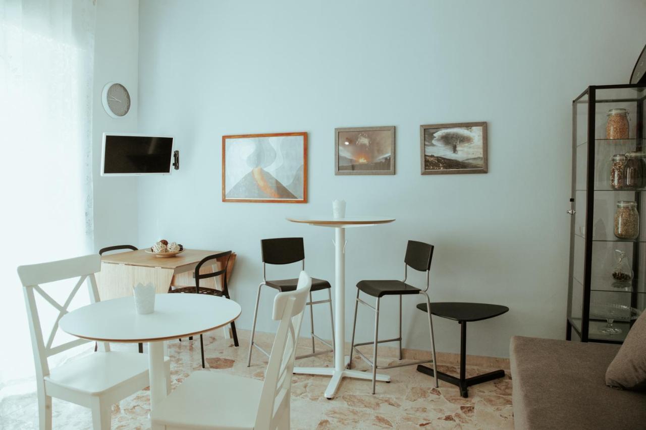 Sostanza - Rooms In Катания Екстериор снимка