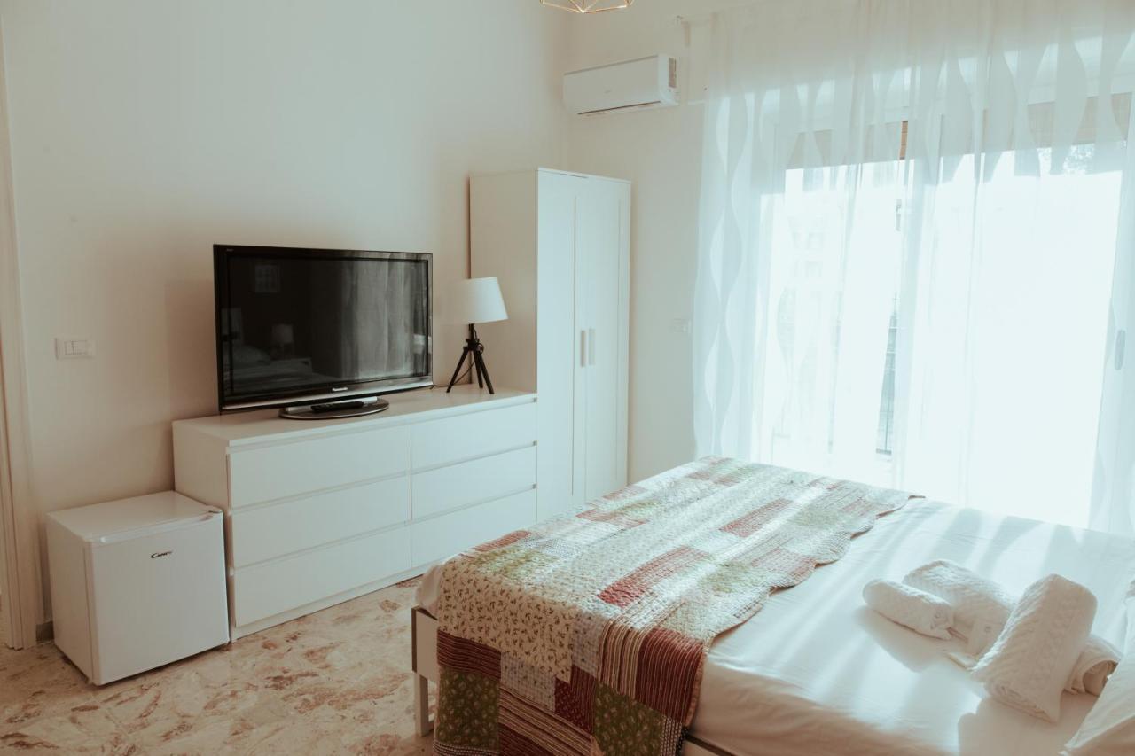Sostanza - Rooms In Катания Екстериор снимка
